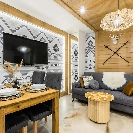 Apartament Atena *
